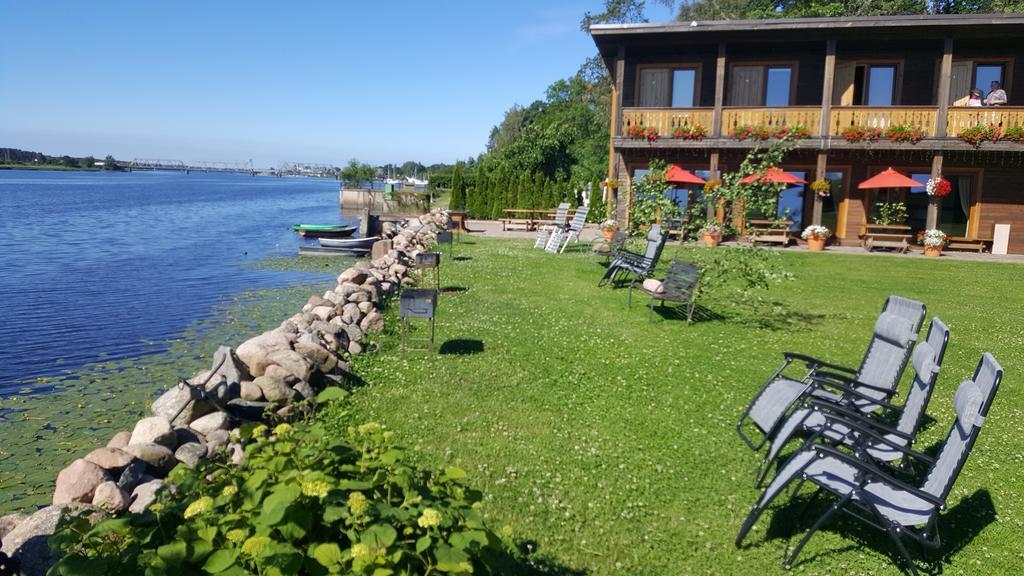 Guest House And Camping Jūrkalne Esterno foto