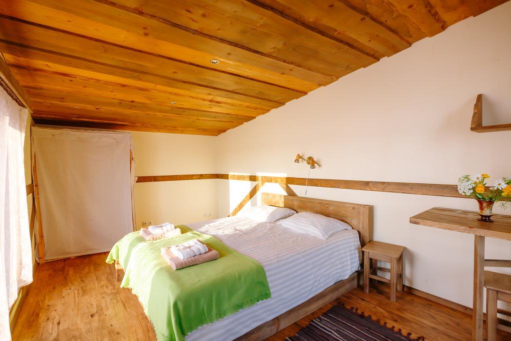 Guest House And Camping Jūrkalne Esterno foto