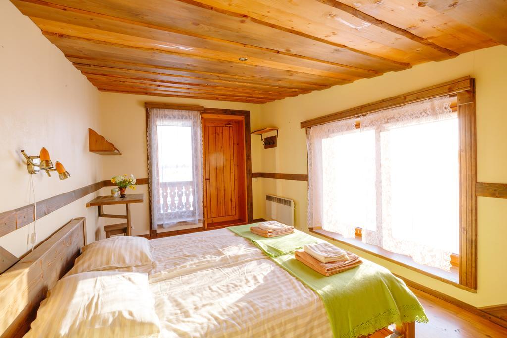 Guest House And Camping Jūrkalne Esterno foto